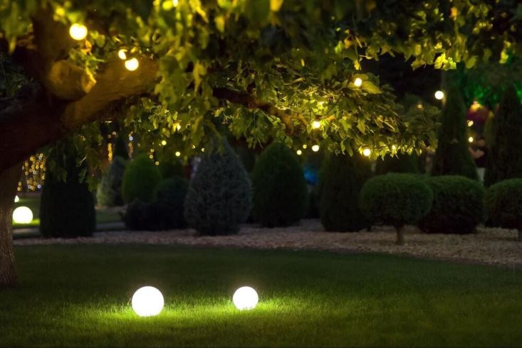 Iluminarea gradinii: idei originale pentru decorarea exteriorului