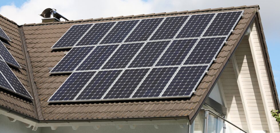 Cum să calculezi sistemul fotovoltaic potrivit pentru nevoile energetice ale casei tale 