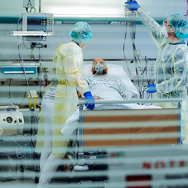 Spitalul de boli infecțioase Baia Mare: transformarea sistemelor electrice pentru sălile de operații